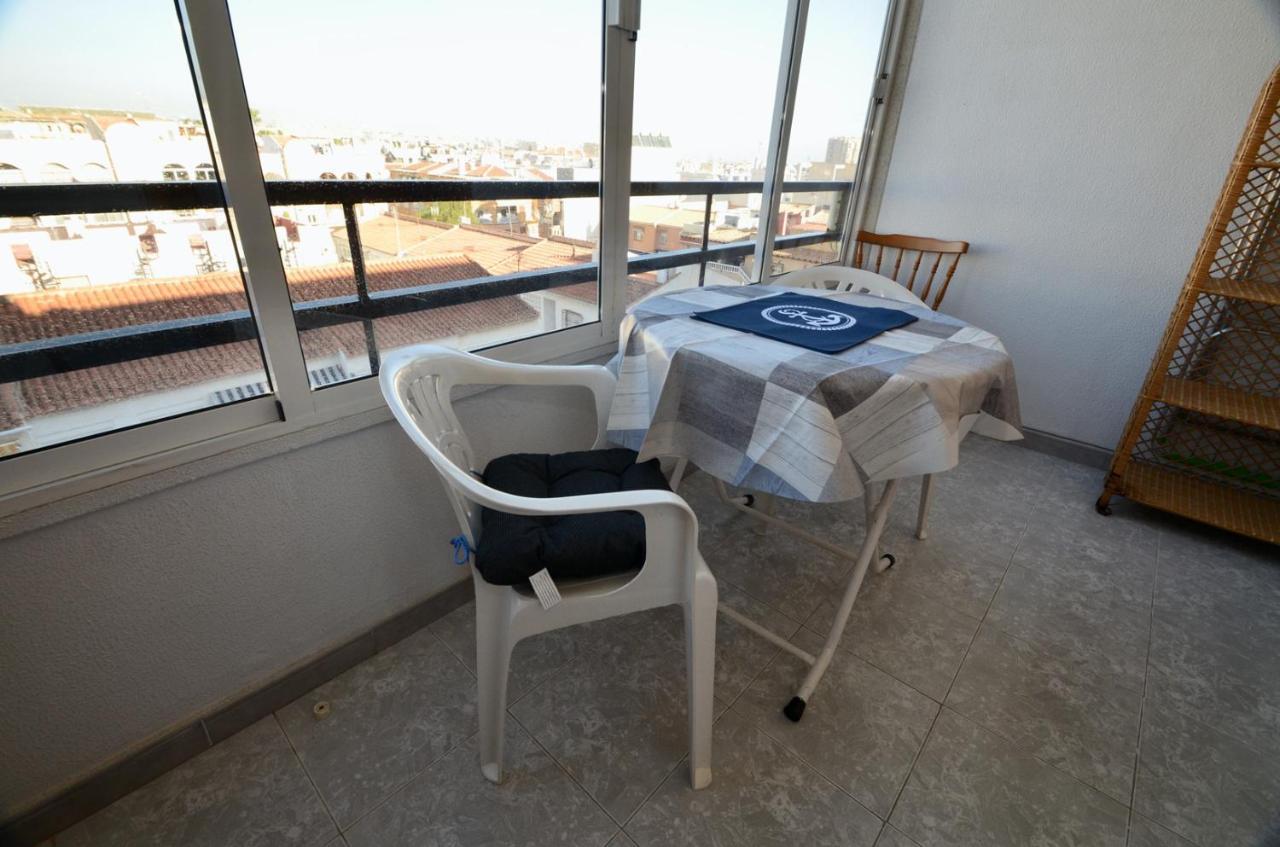 01 Calm Down And Relax Apartment Torrevieja Luaran gambar